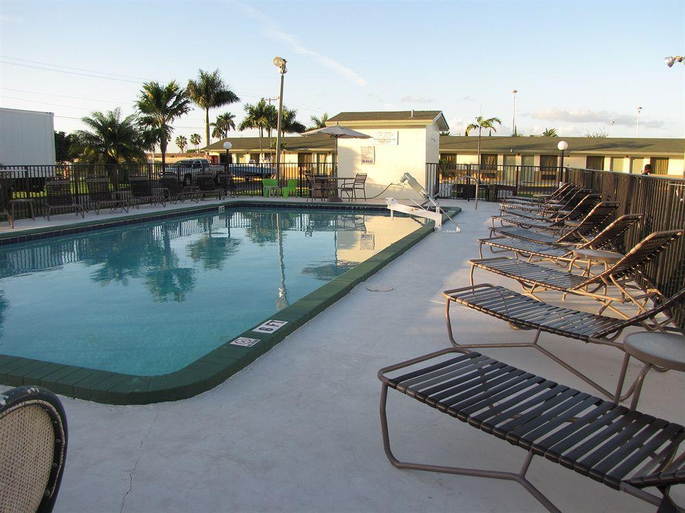 Budget Host Inn Florida City Exterior photo